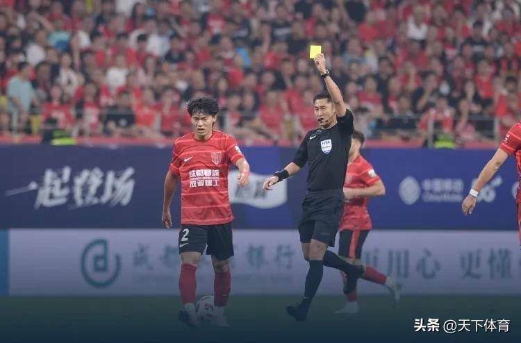 包含武磊五连胜继续领跑积分榜，海港主帅陷下课危机！的词条