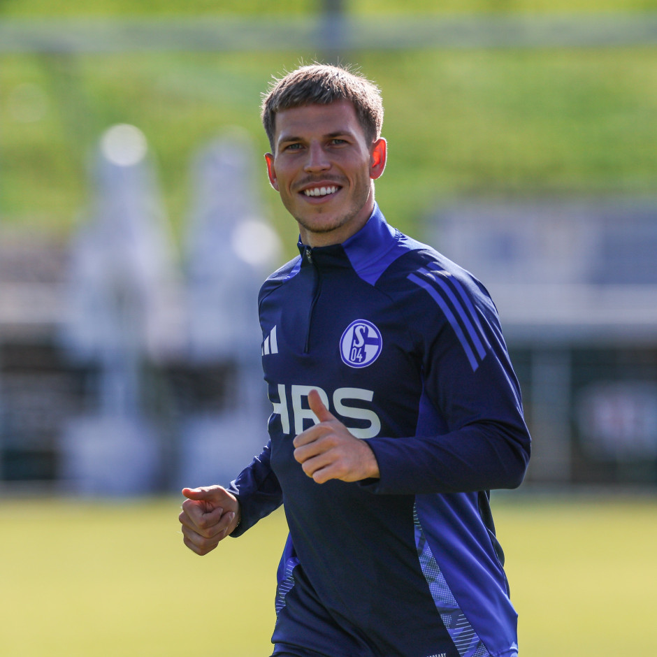 Yabo-沙尔克球员视频直播训练,引发球迷关注